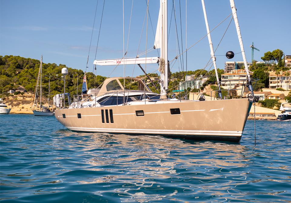Oyster Brokerage Used Sailing Yachts For Sale Oyster 575 Safiya On Anchor In Bay