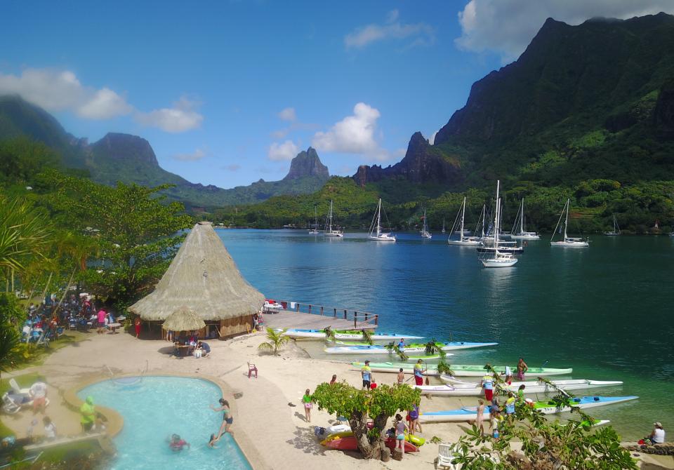 Oyster Yachts in Moorea