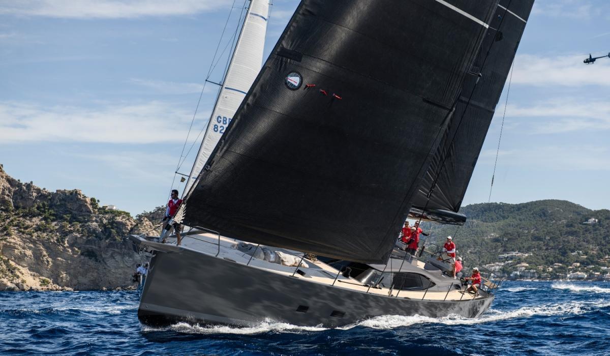 12 Oyster 885GT 90 Foot Sailing Yacht Exterior Cruising Power