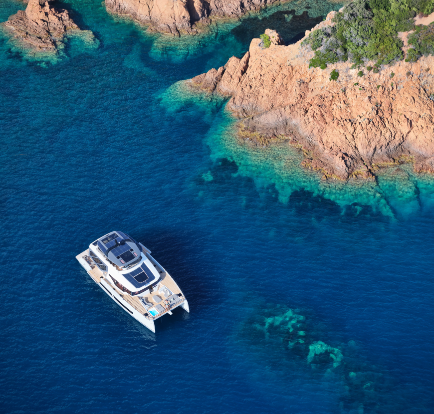 Christal Mio 80 Charter