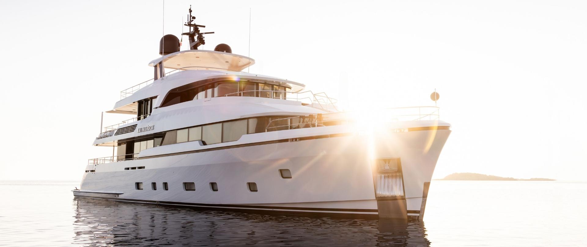 Lumiere Moonen 122 Martinique available with Beyond Oyster Charter h 2