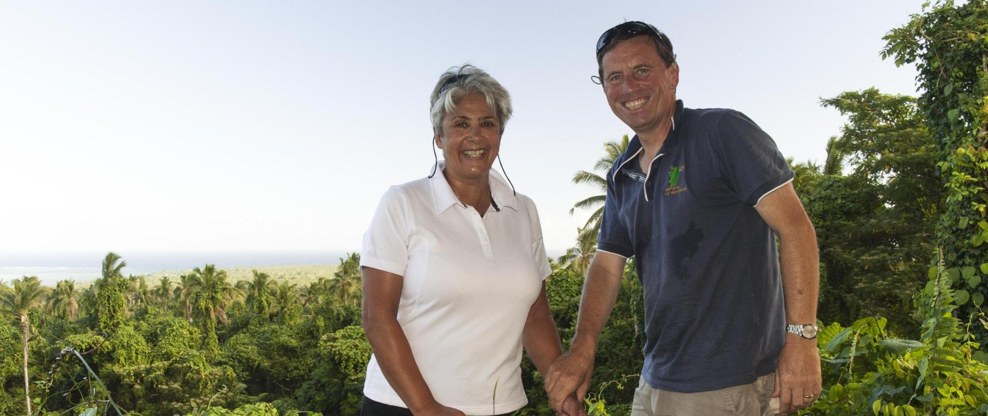 Mike Robinson 8 Pulemelei Mound 1 Mike and Devala2 v2