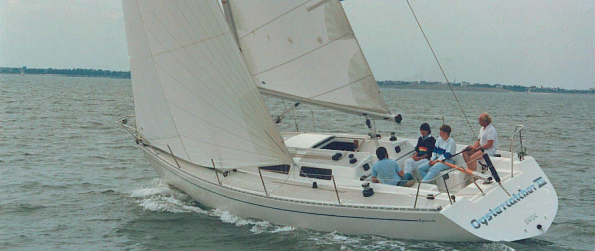 Oyster 395 Sailing