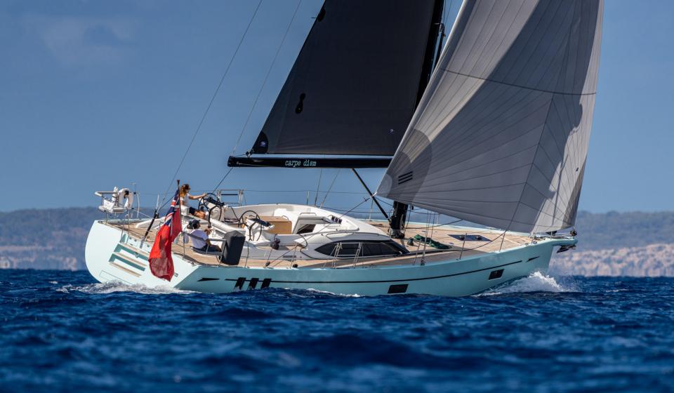 Oyster 495 Exterior Images Cropped 3