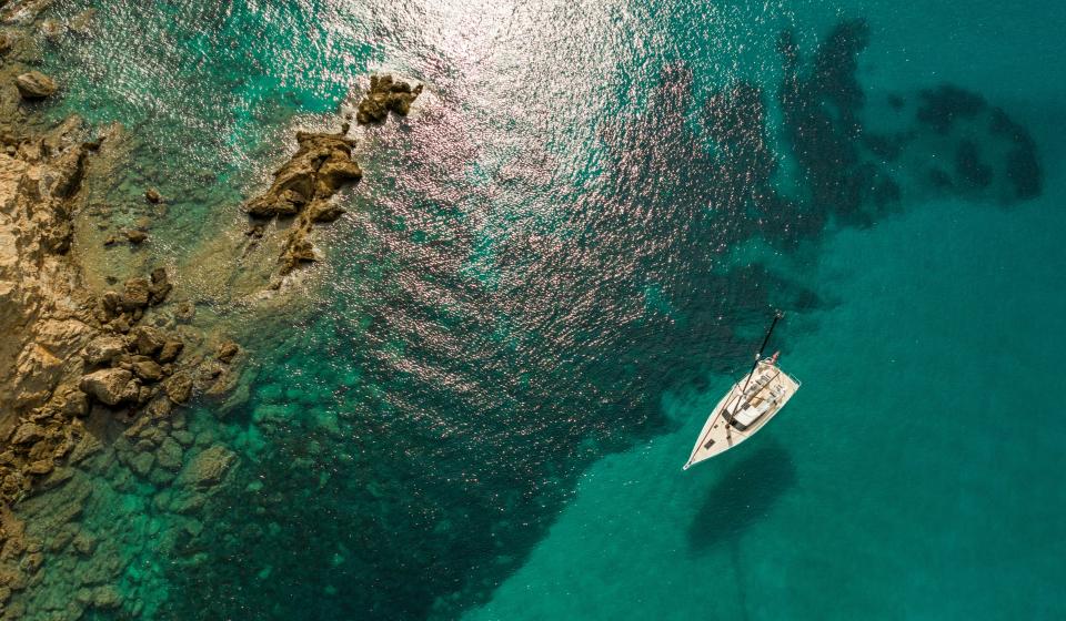 Oyster 495 Shallow Draft Gallery Exterior 1