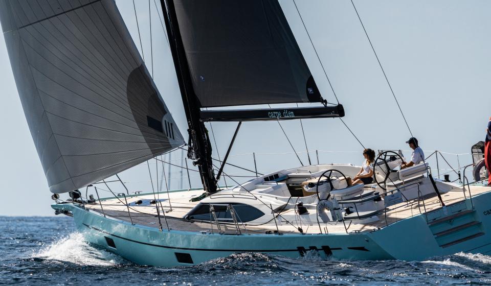 Oyster 495 Shallow Draft Gallery Exterior 2