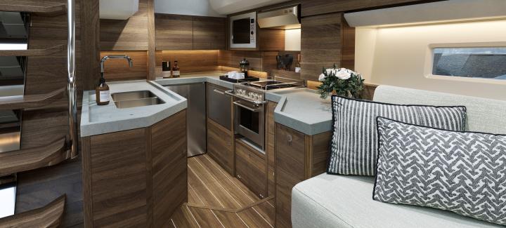 Oyster 495 Shallow Draft Gallery Exterior 3