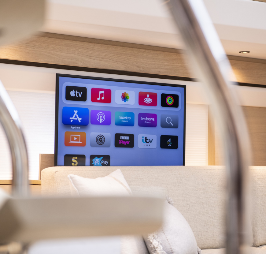 Oyster 495 TV Saloon