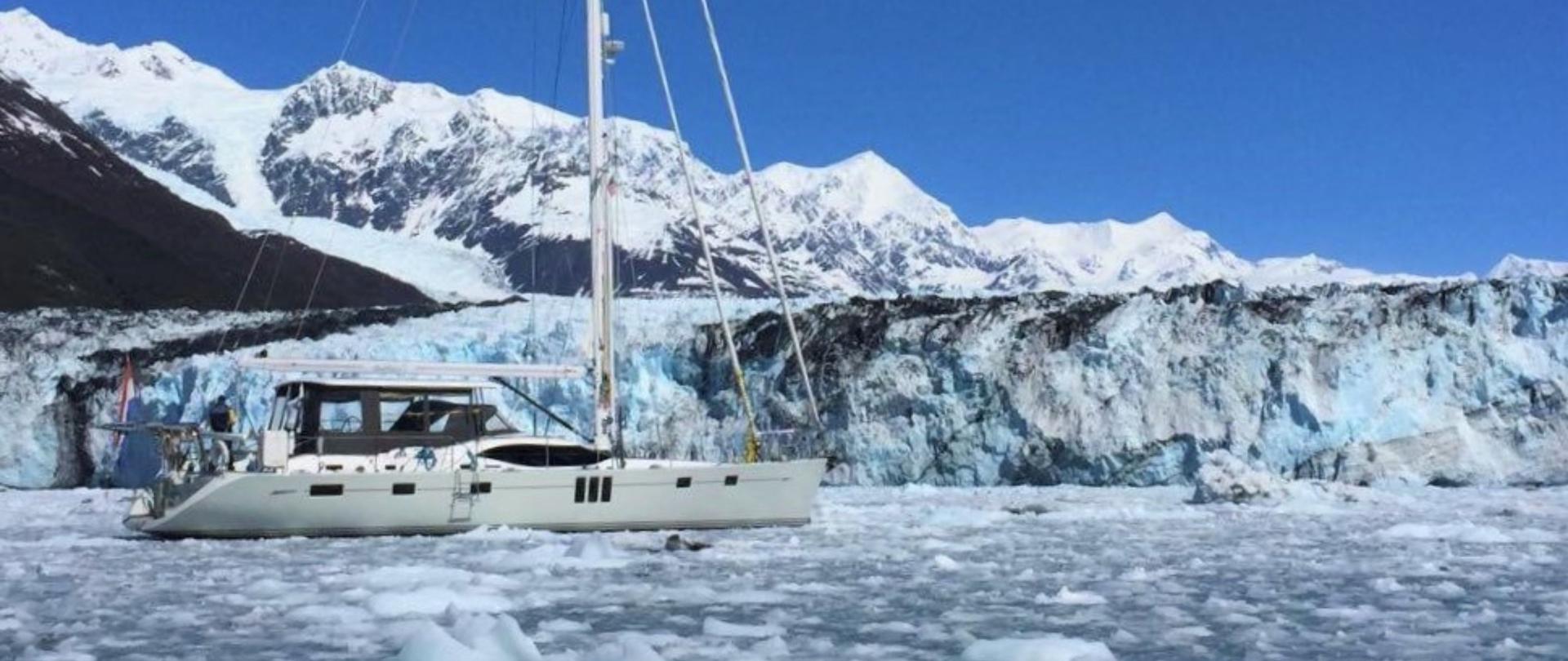 Oyster 625 Anchored HI v2