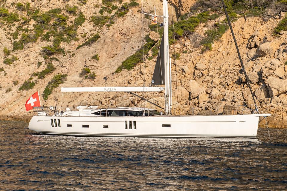 Oyster 745 | 75 Foot Yacht | Offshore Sailboat | Oyster Yachts