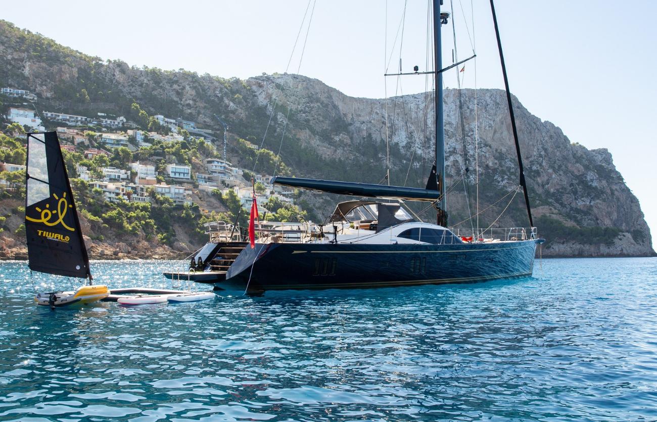 Oyster 885 River available through Oyster Brokerage 1