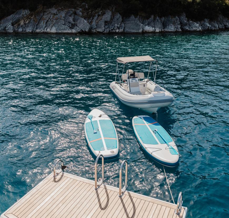 Oyster 885 Sunyo Charter Guest Entertainment