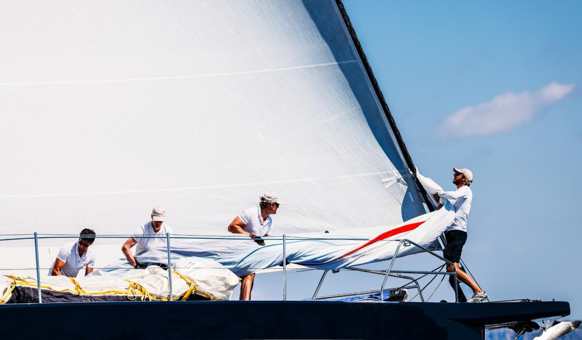 Oyster 885GT Highlights 3