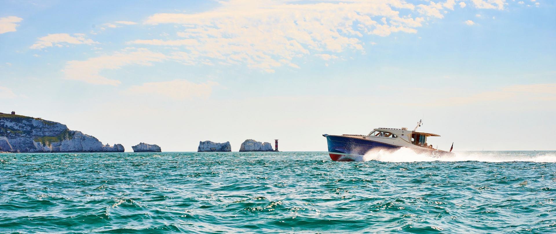 Oyster LD43 Motoring 2