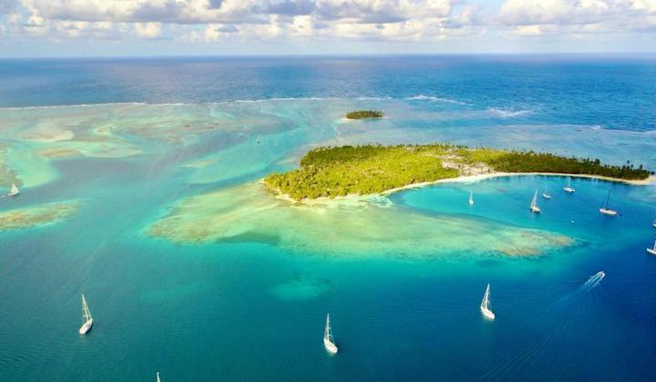 Oyster World Rally 2022 23 fleet in San Blas Islands