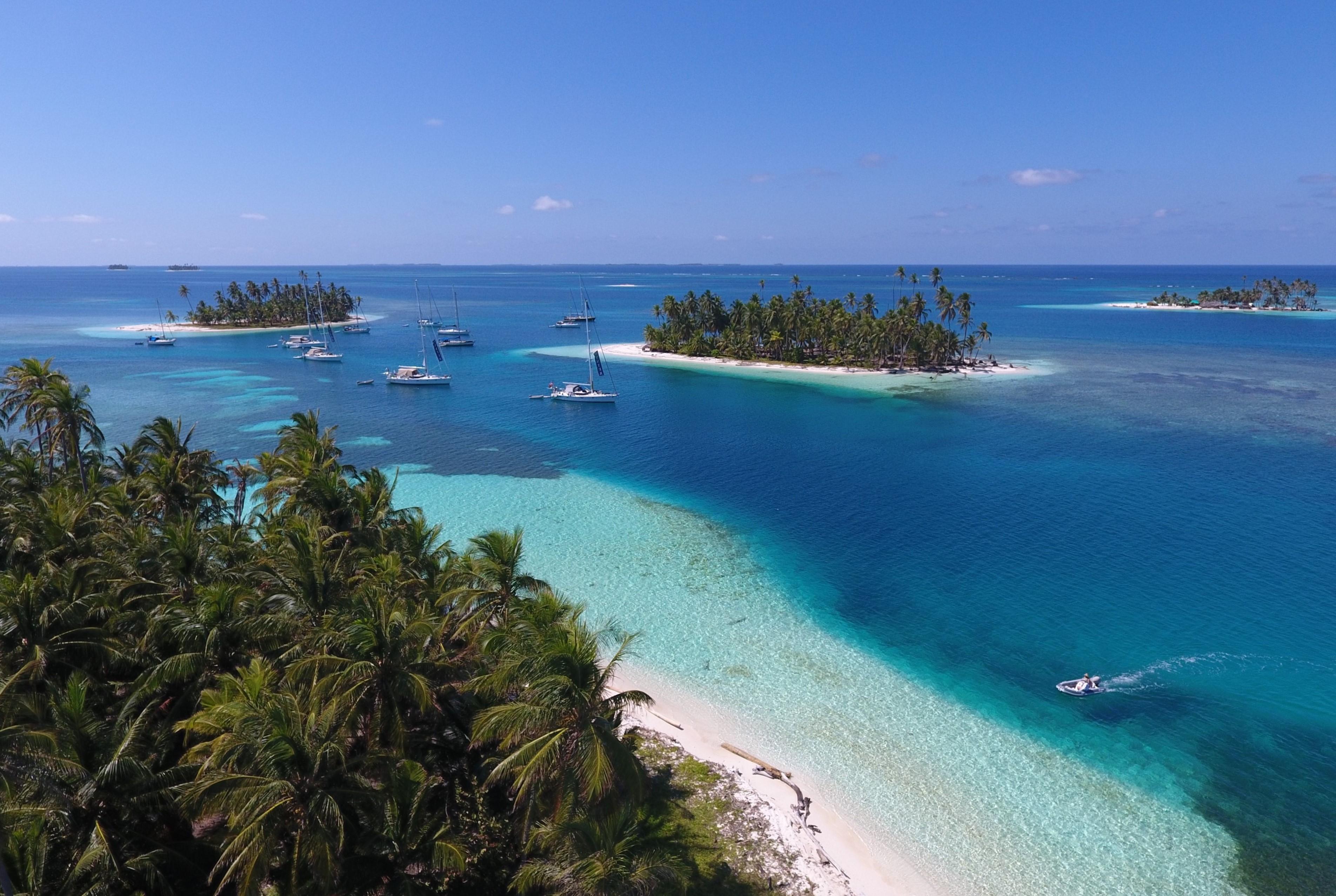 Oyster yachts in San Blas Islands v2