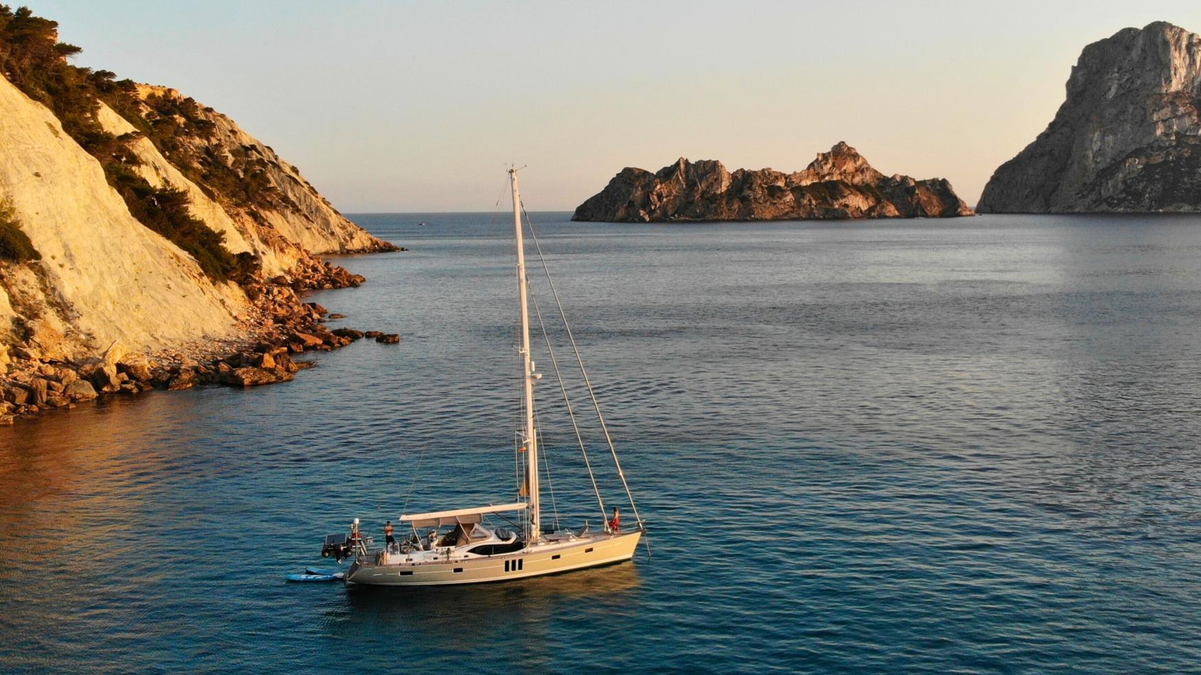 Oyster 575 Rum Diary 57ft sailing yacht private viewing 3