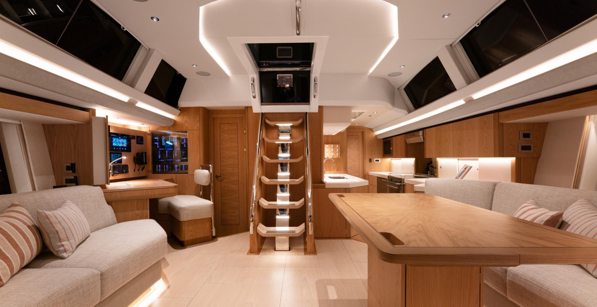 oyster 595 saloon luxury space