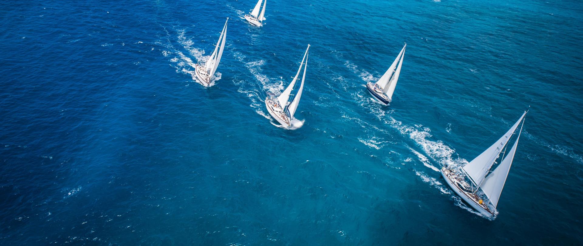 yster World Rally Webinar Yachts Anchored Stunning Locations 4