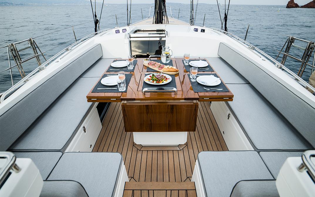Oyster 745 Long Range Cruising Yacht | 75 Foot Offshore Sailboat ...