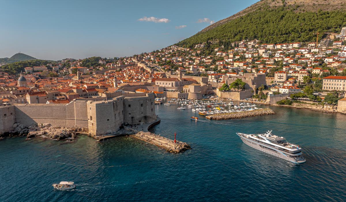 3 v2. FREEDOM Cruising by Dubrovnik