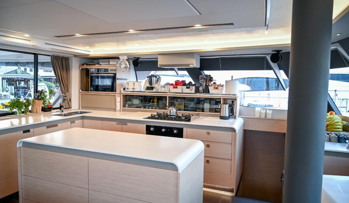 7th Heaven Fountaine Pajot Samana 59 Gallery 1
