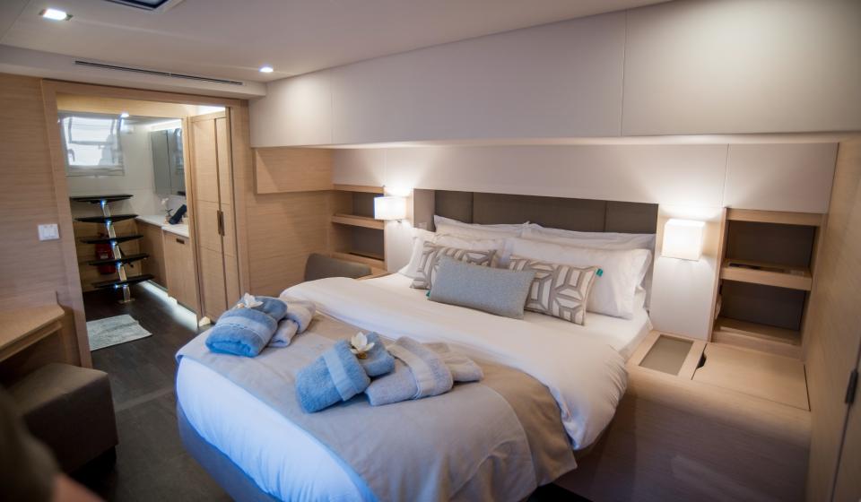 7th Heaven Fountaine Pajot Samana 59 Interior 3