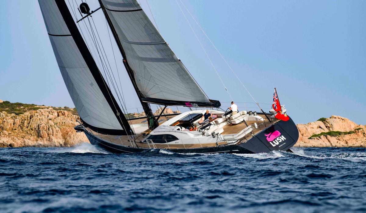 80 foot sailing yacht