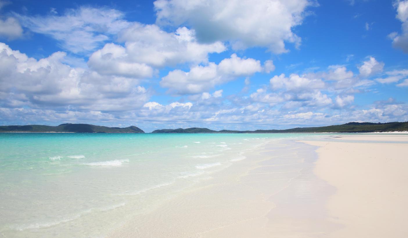 90. White sandy beach Whitsundays Australia