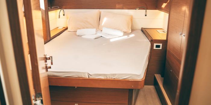 Akana Lagoon 52 F Interior 2