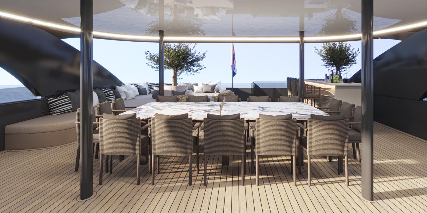 Bello On deck 5