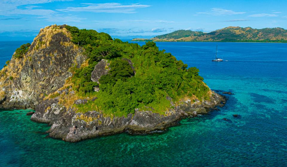 Black Lion sailing yacht Oyster 625 cruising Fiji islands