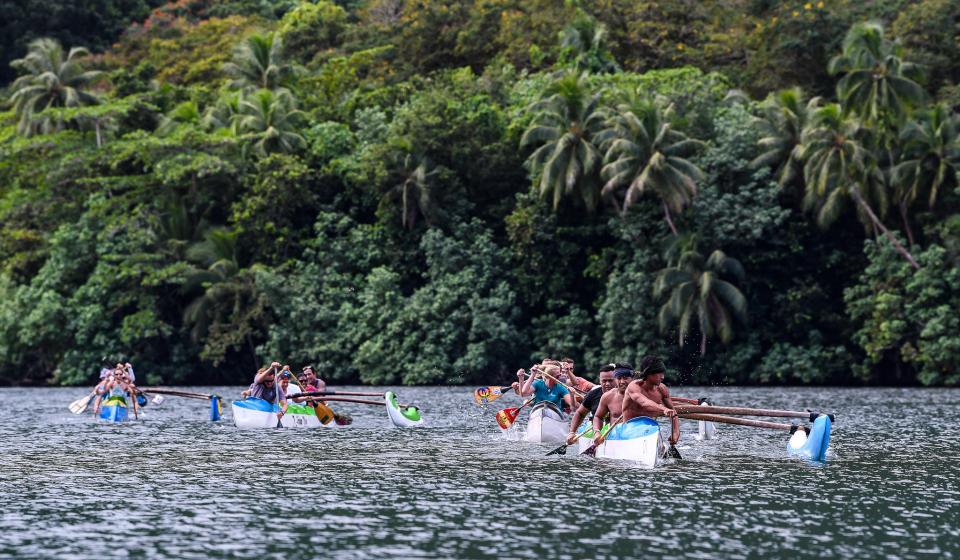 Canoe racing in Moorea