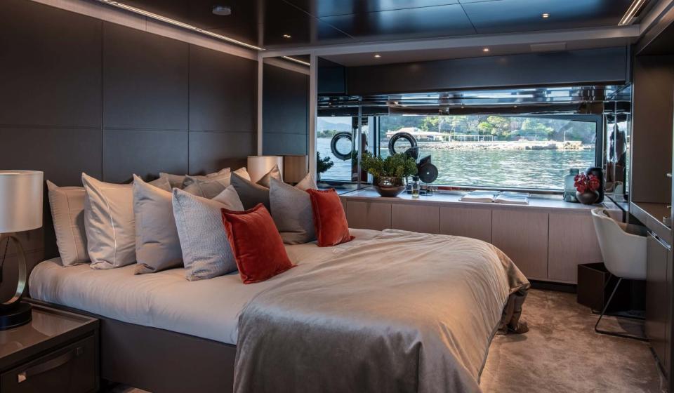 Ella Riva Argo 90 Cabins 4