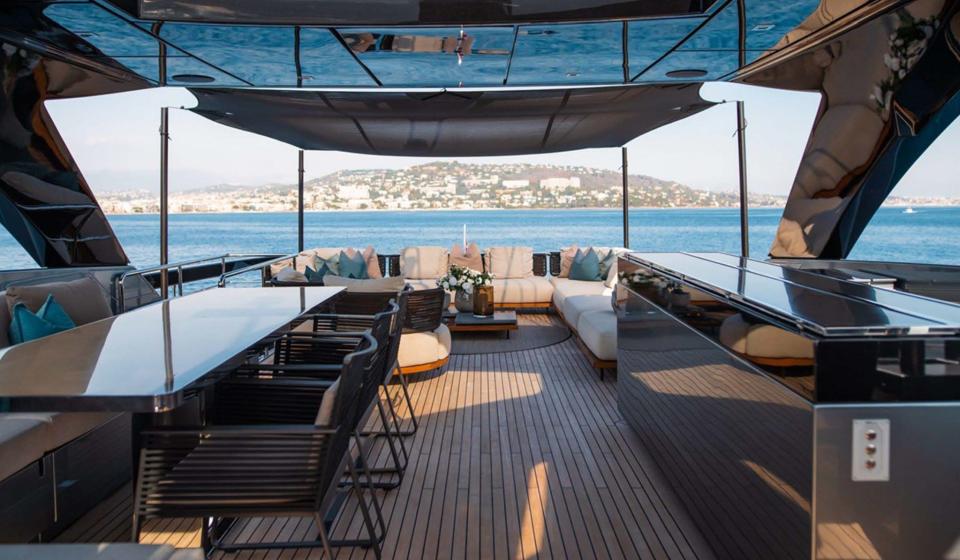 Ella Riva Argo 90 On deck 2