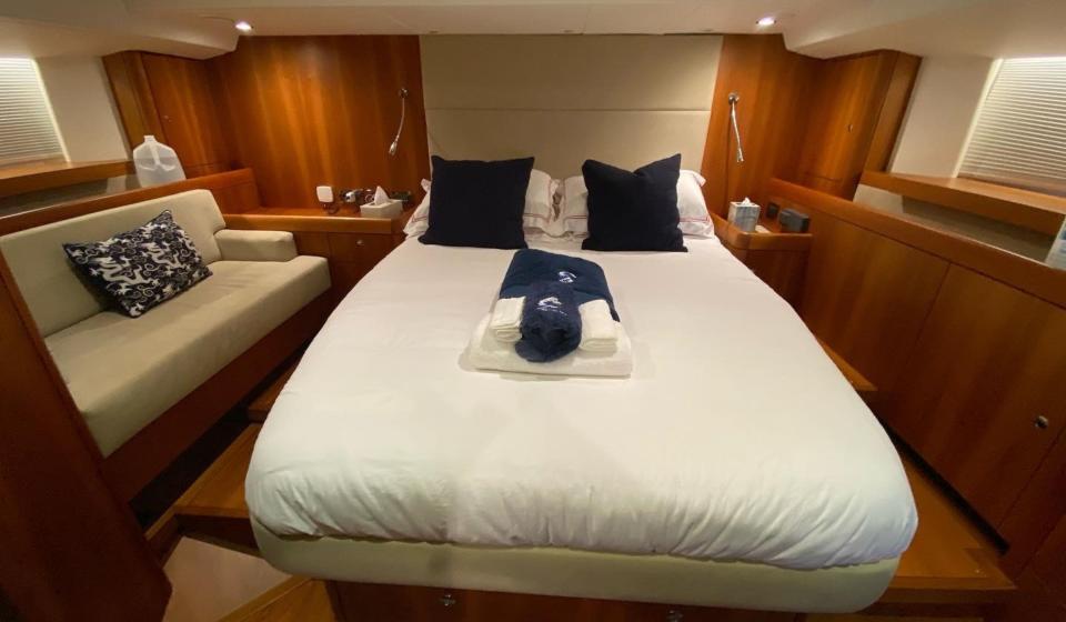 Gallery 575 Aurora 20 3