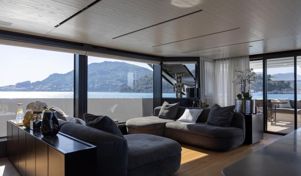 Jacki Interior 2