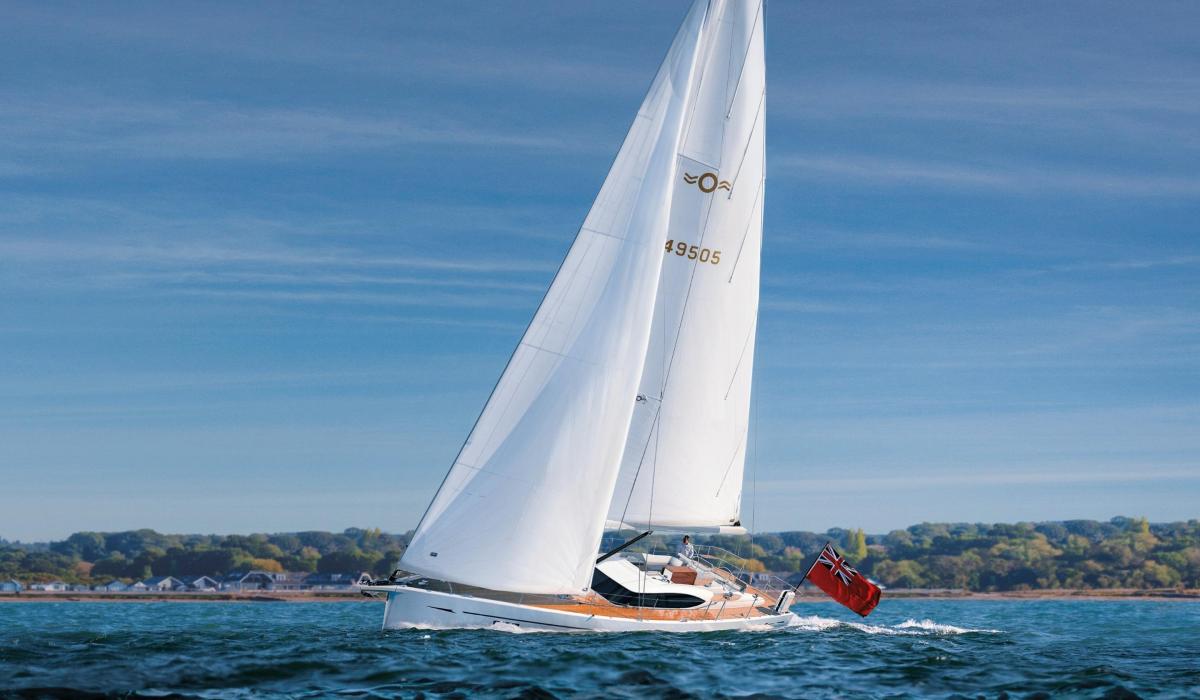 London Luxury Afloat Show Oyster 495