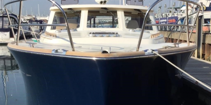 OYSTER LD43 Moored Bow