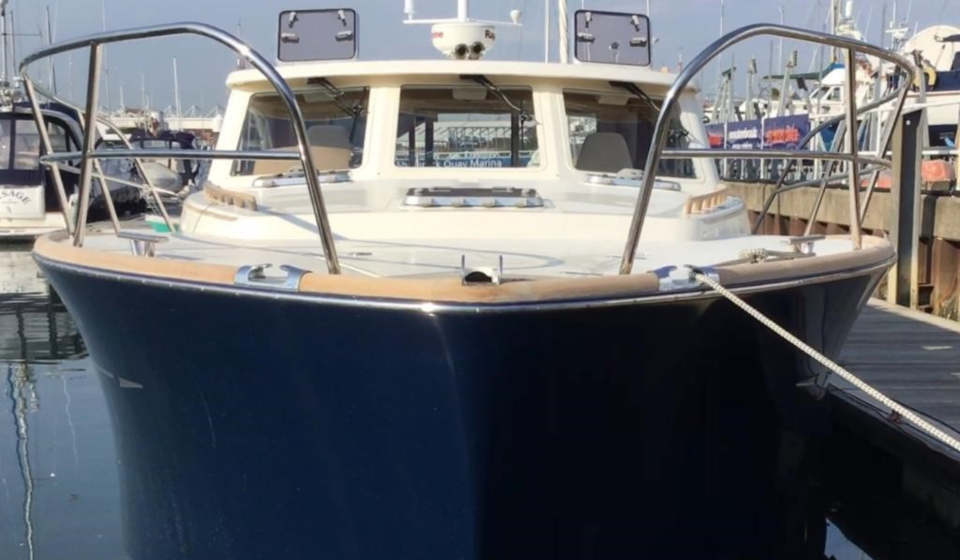 OYSTER LD43 Moored Bow