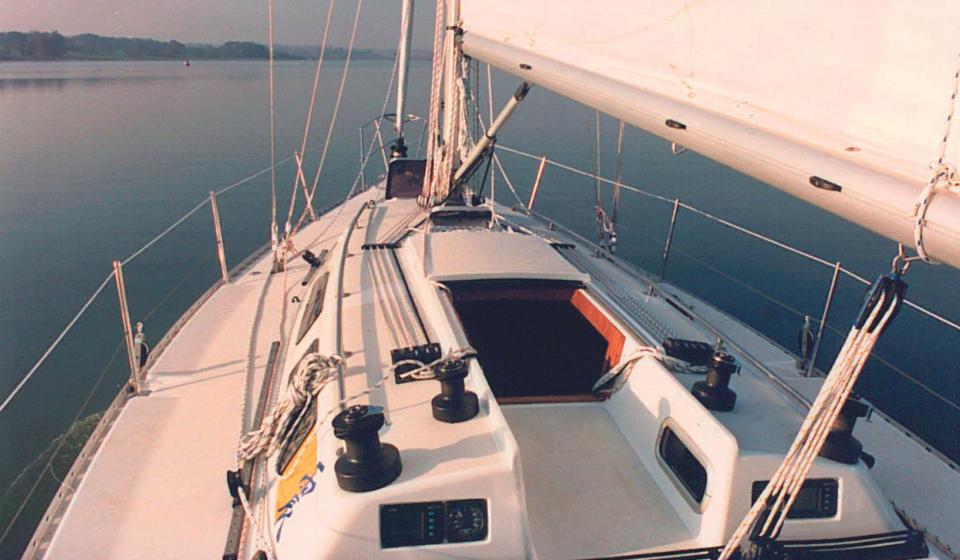 Oyser 395 Foredeck 4