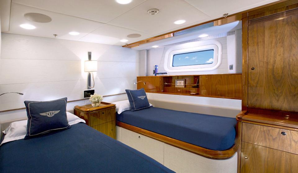 Oyster 100 Twin Cabin 2