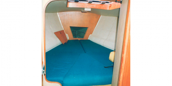 Oyster 37 Forward Cabin