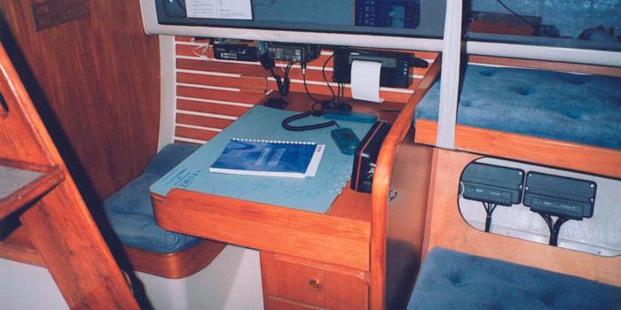 Oyster 395 Chart Table