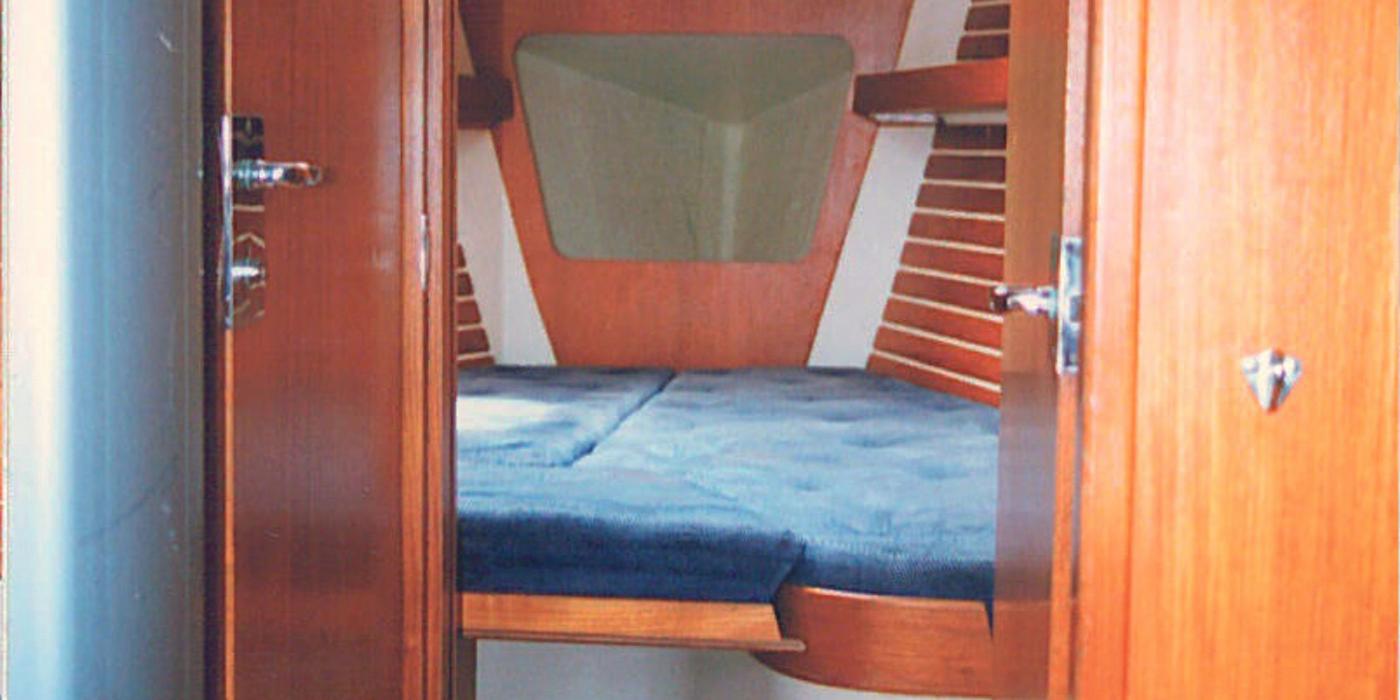 Oyster 395 Forward Double 3