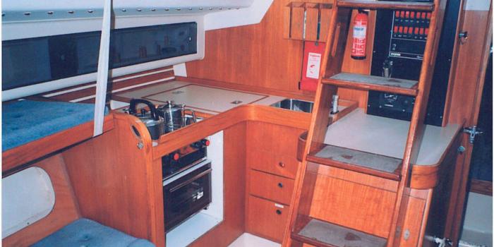 Oyster 395 Galley 1
