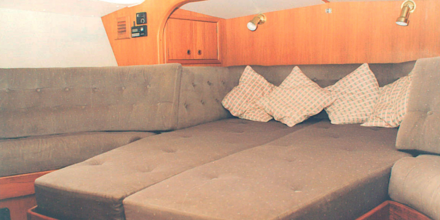 Oyster 406 Master Cabin