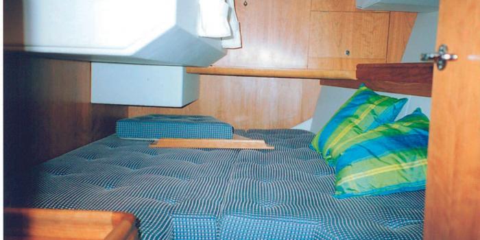 Oyster 42 Double Cabin