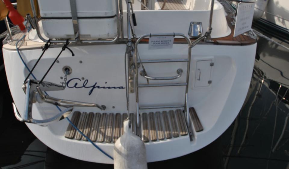 Oyster 42 Transom