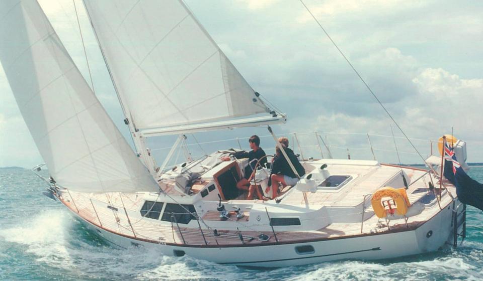 Oyster 435 Sailing